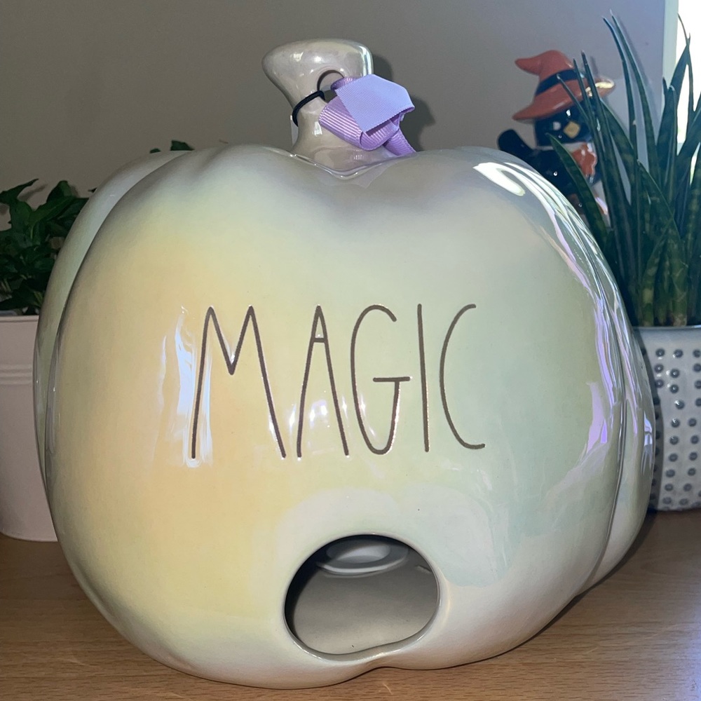 Rae Dunn MAGIC Iridescent / Luster White Pumpkin Birdhouse